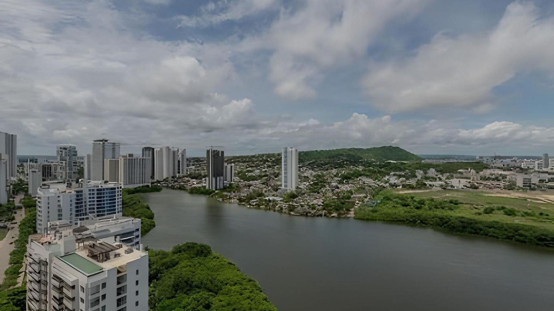 Awesome View Historic Center, Castle And Sea 2br