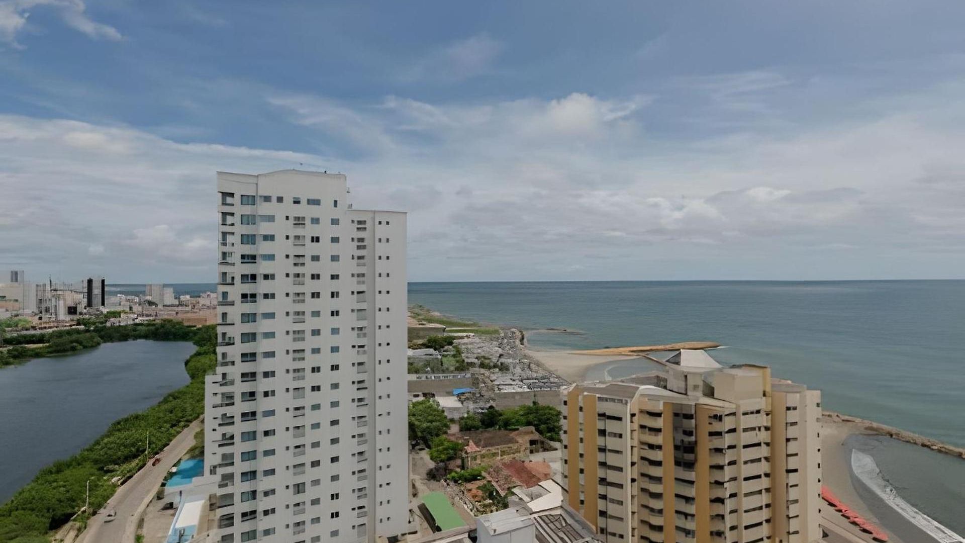 Awesome View Historic Center, Castle And Sea 2br