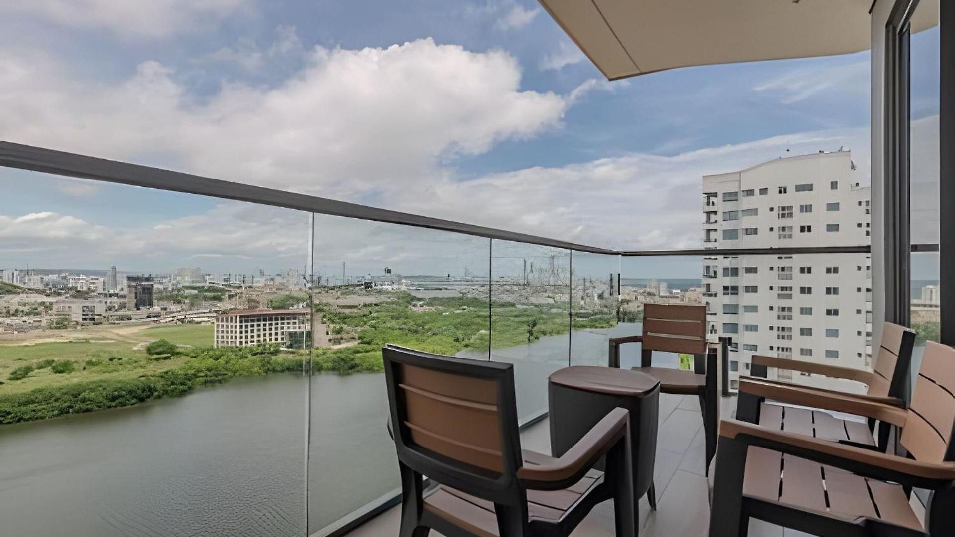 Awesome View Historic Center, Castle And Sea 2br Apartamento *