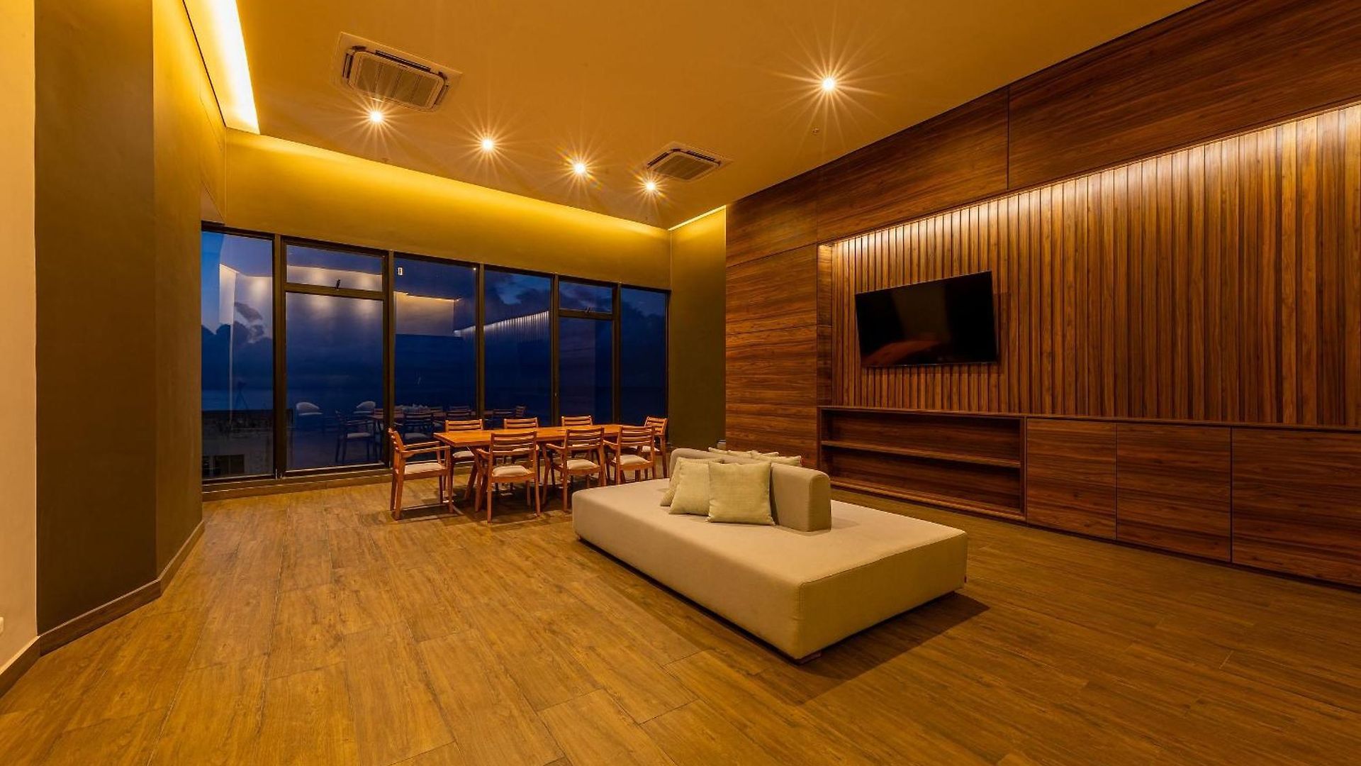 Awesome View Historic Center, Castle And Sea 2br Cartagena