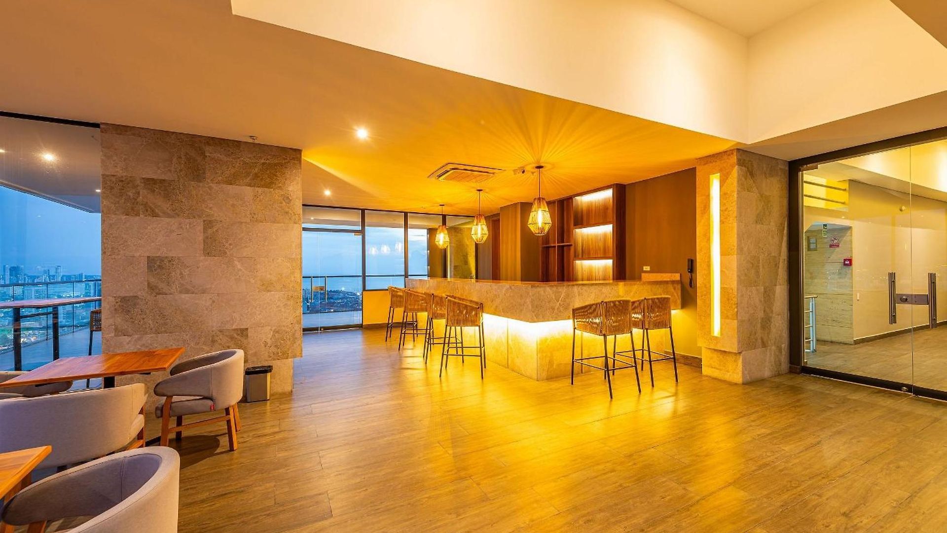 Awesome View Historic Center, Castle And Sea 2br * Cartagena