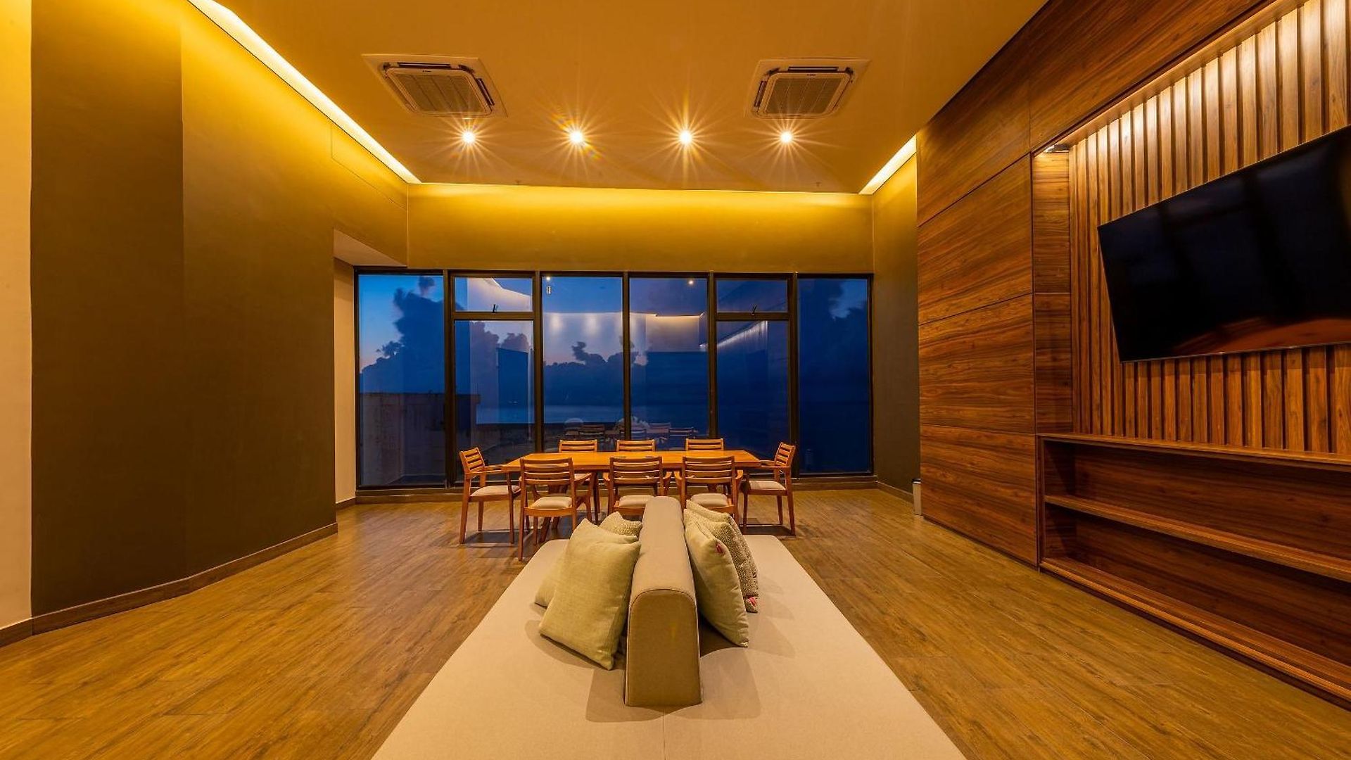 Apartamento Awesome View Historic Center, Castle And Sea 2br