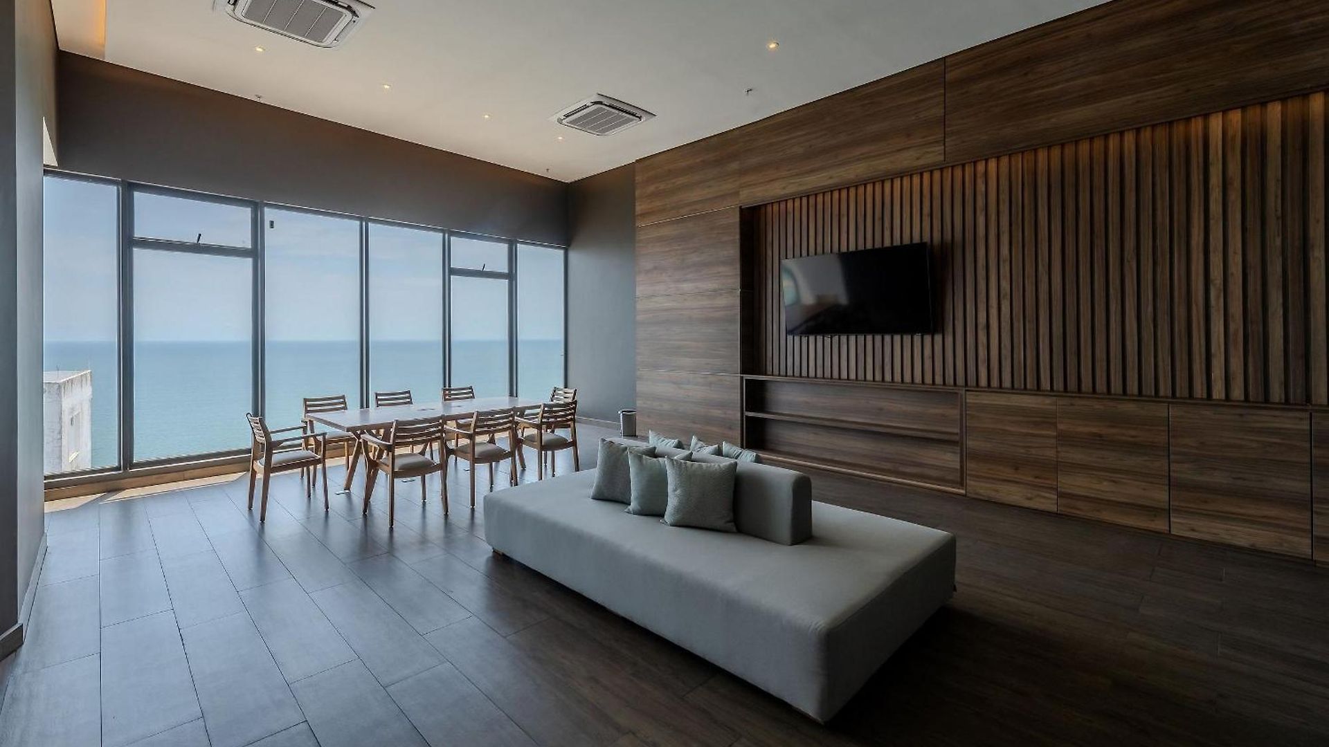Apartamento Awesome View Historic Center, Castle And Sea 2br *