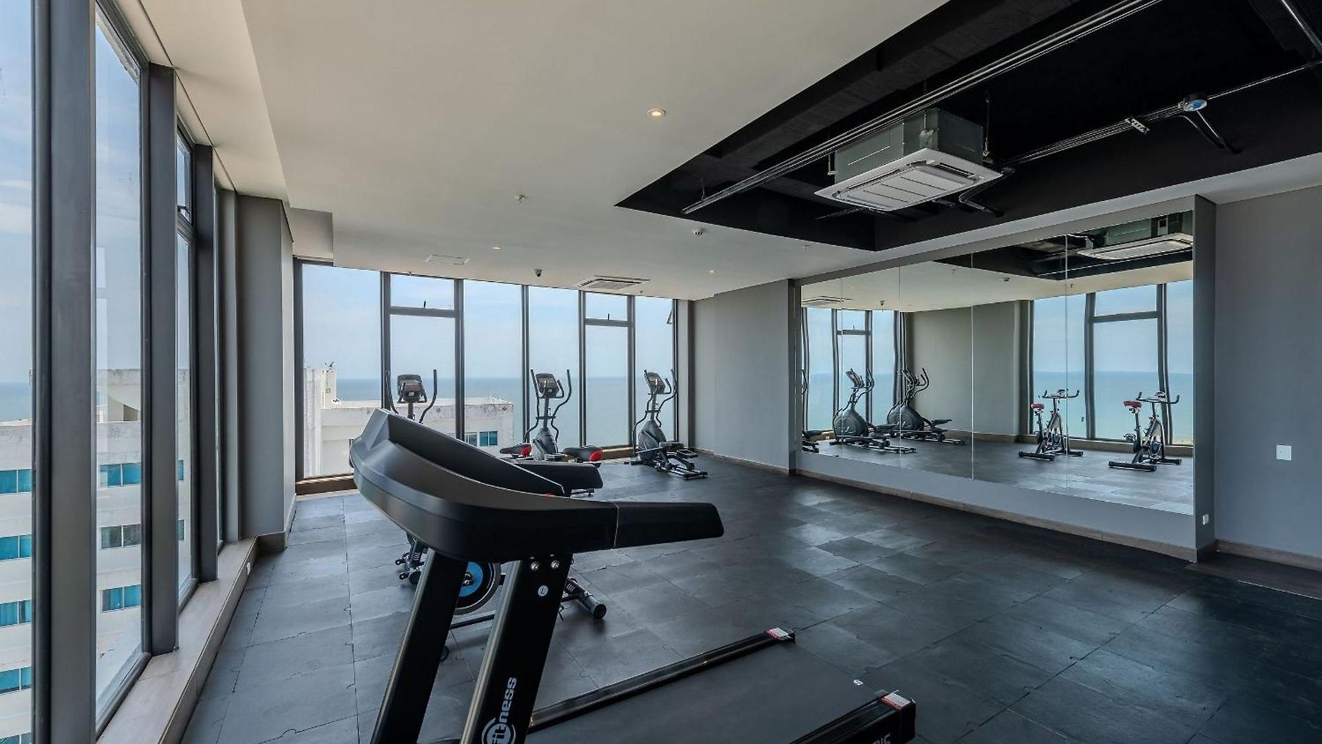 Awesome View Historic Center, Castle And Sea 2br Apartamento