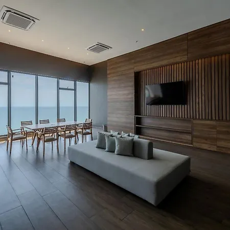 Apartamento Awesome View Historic Center, Castle And Sea 2br *