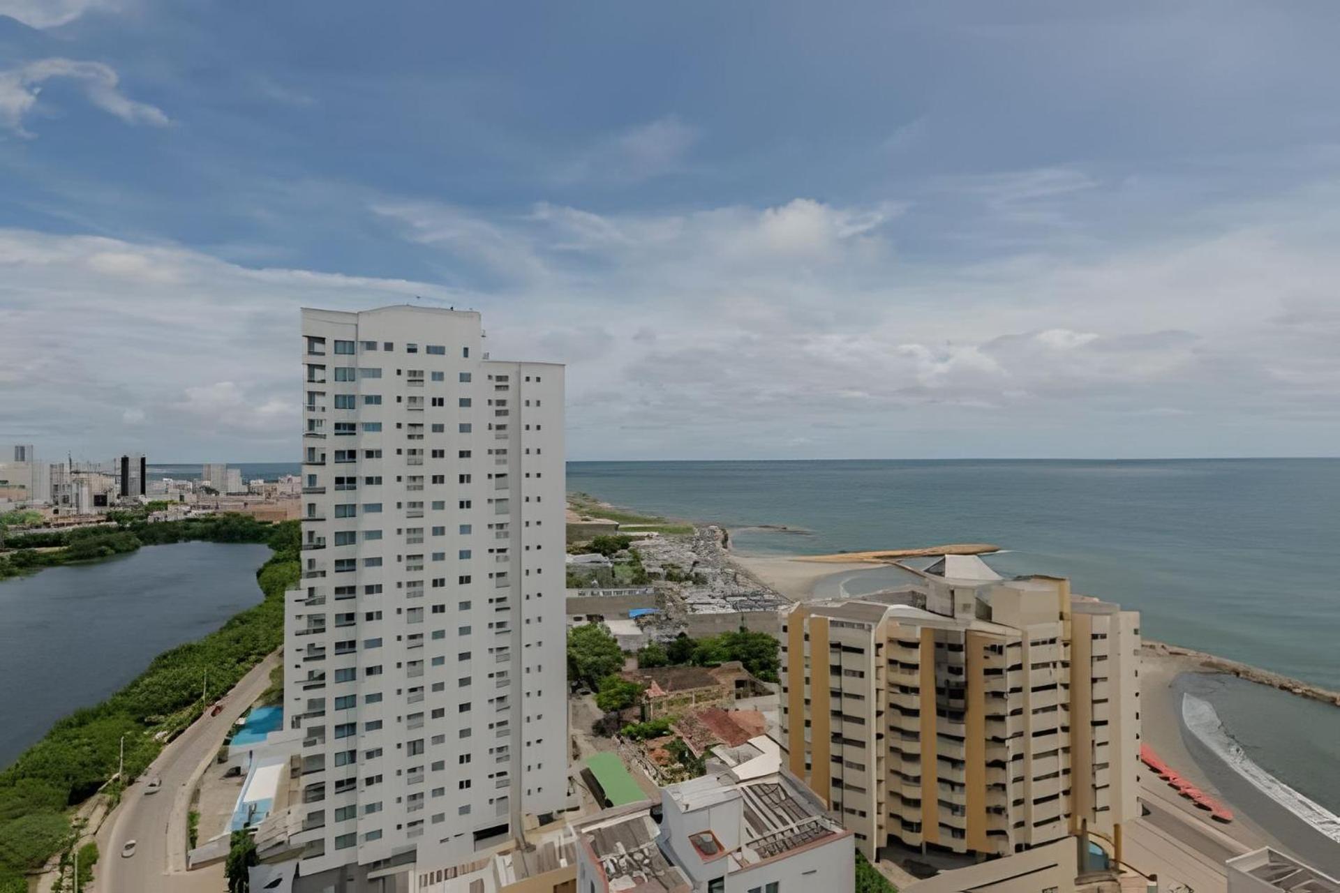 Awesome View Historic Center, Castle And Sea 2br