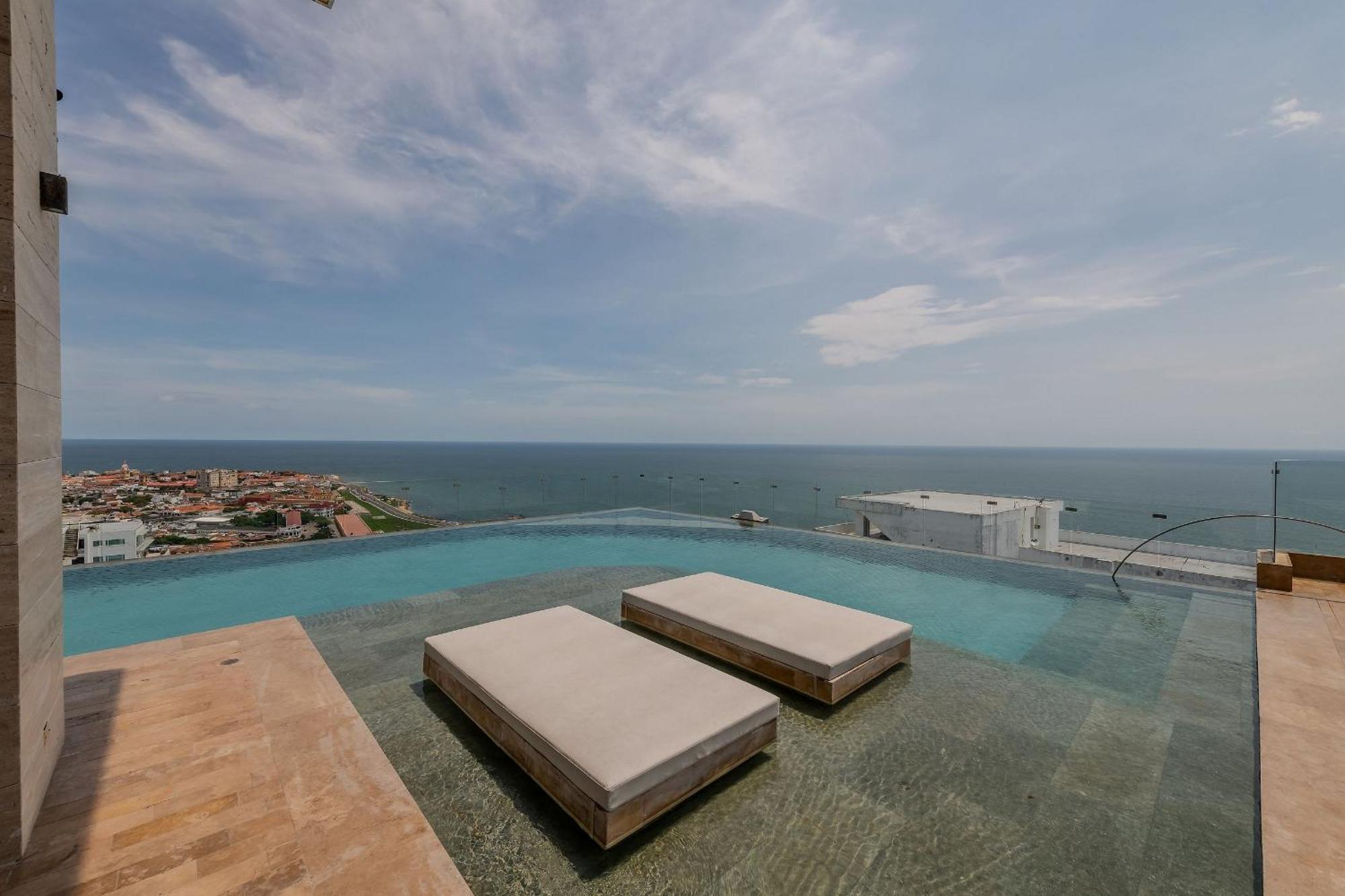 Awesome View Historic Center, Castle And Sea 2br Apartamento Cartagena